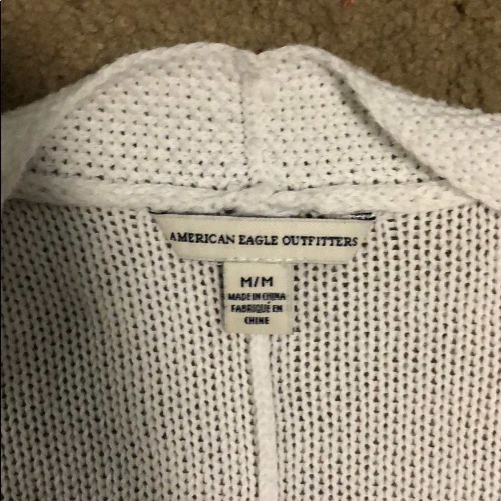 Adorable american eagle cardigan